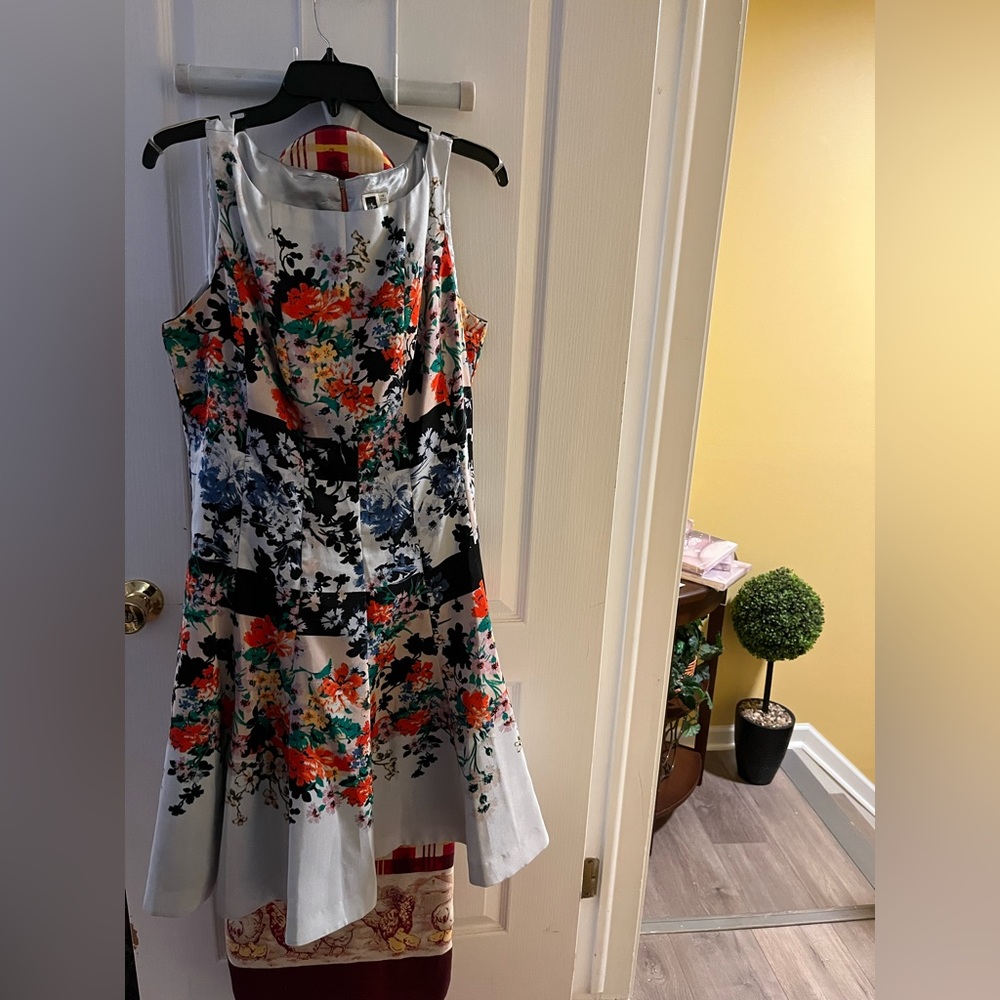 Multicolor sleeveless dress